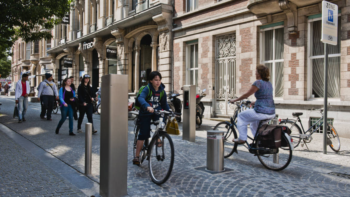 Fysieke toegangscontrole in steden: het creëren van efficiënte barrières tussen voertuigen en voetgangers
